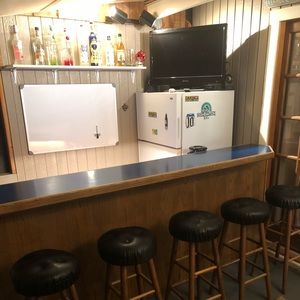 Meet your Posher, Clark